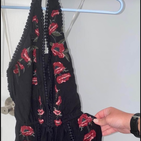 Black romper with floral detail - XS - Picture 2 of 9